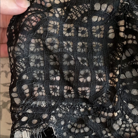 *SOLD* Victoria’s Secret Lace Bralette - Picture 7 of 7